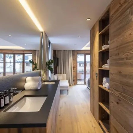 Chalet With Pool, Gym And Sauna شقة لينغريس