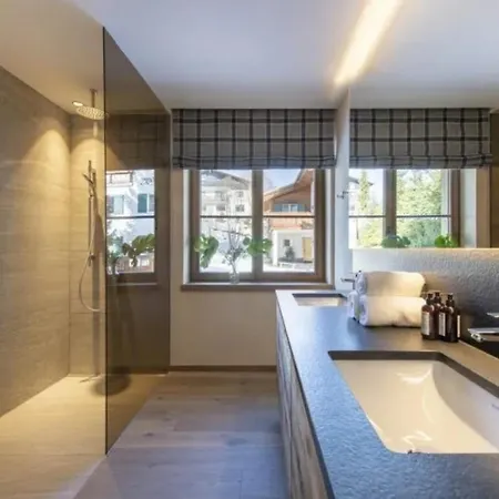 Chalet With Pool, Gym And Sauna * لينغريس