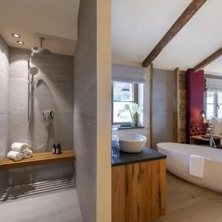 Chalet With Pool, Gym And Sauna شقة لينغريس