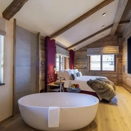 Chalet With Pool, Gym And Sauna Apartman