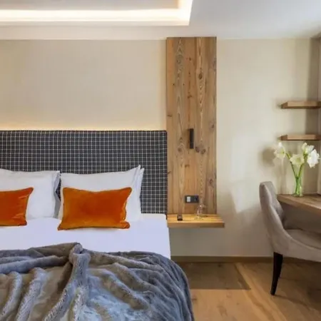 Chalet With Pool, Gym And Sauna Apartman *