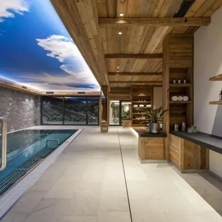 Chalet With Pool, Gym And Sauna דירה *